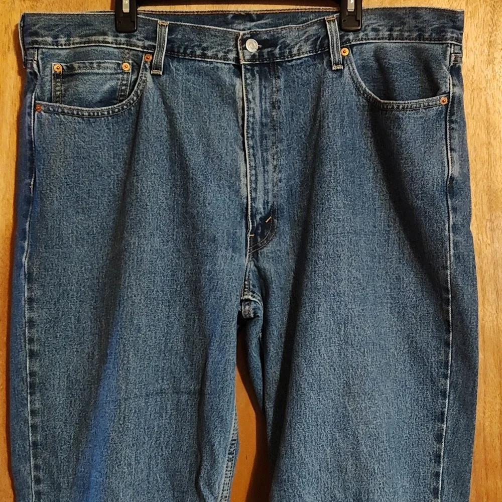 Levi Strauss Men's Relaxed 550 Red Tab Blue Jeans Stonewashed 100% Cotton 42X34